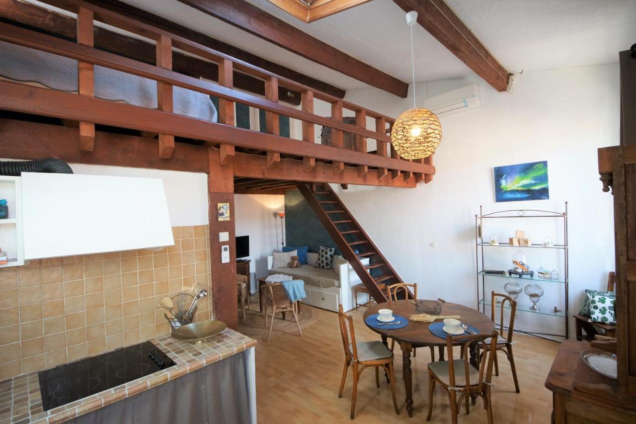 Appartement Le Mehari Cassis Bagian luar foto