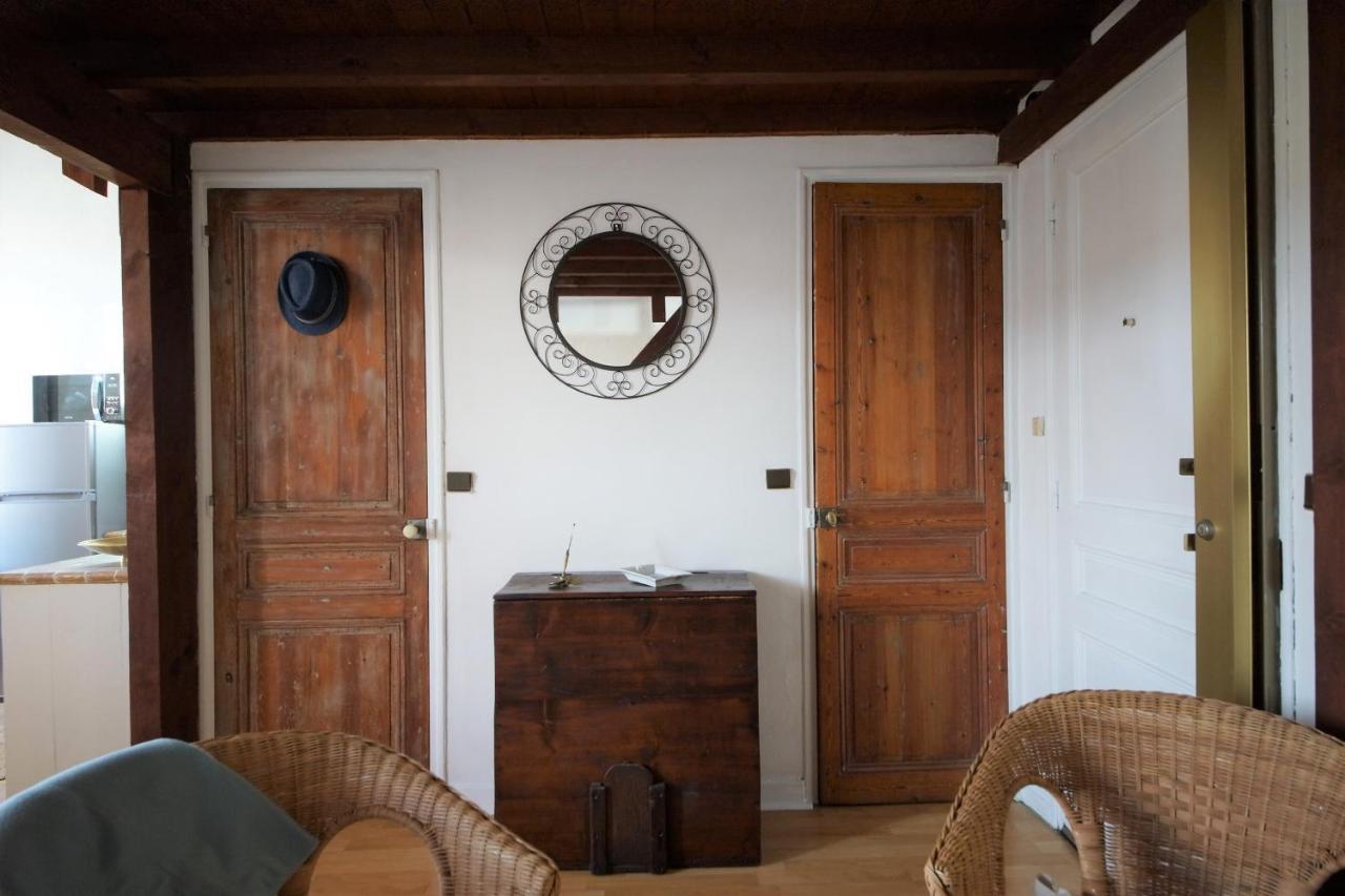 Appartement Le Mehari Cassis Bagian luar foto