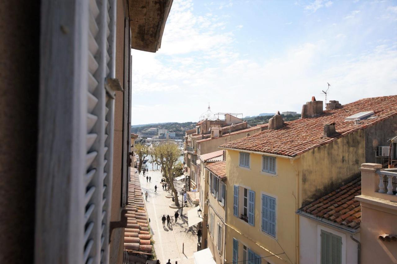 Appartement Le Mehari Cassis Bagian luar foto